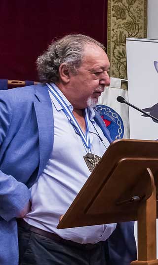 cofrade-de-honor-cofradia-del-desarme-2017-adolfo-casaprima